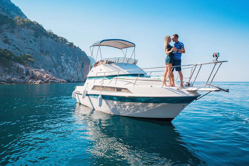 Can a Canadian Vessel be stored in freshwater and saltwater?