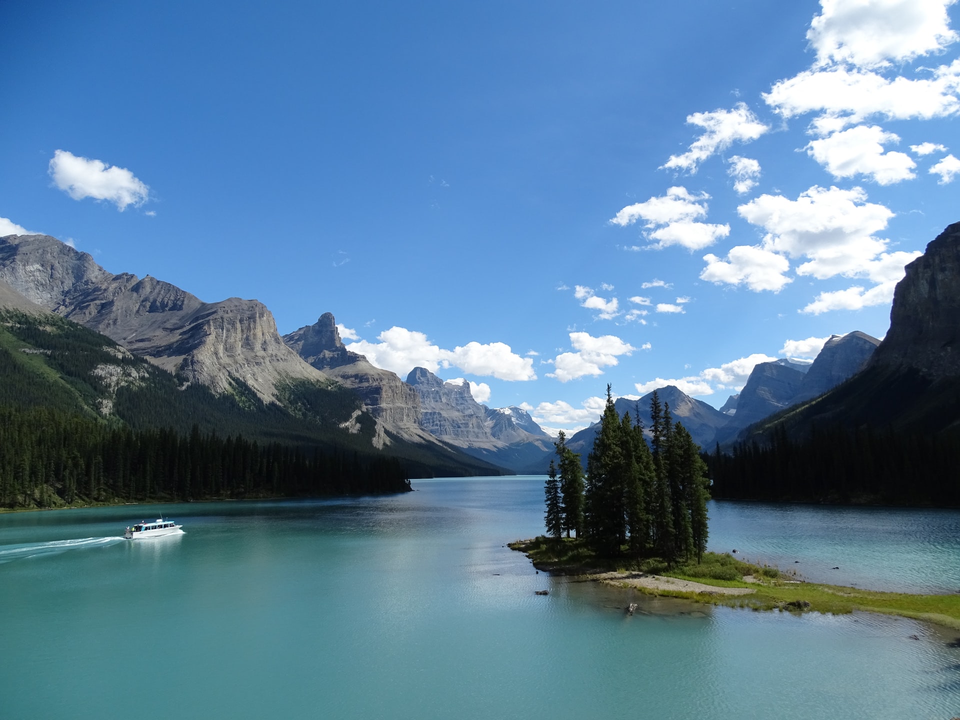 More than an Alberta Boat License: Safety on the Water